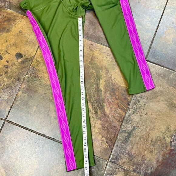 Umbro Green Pink Activewear Leggings Large - Picture 4 of 10